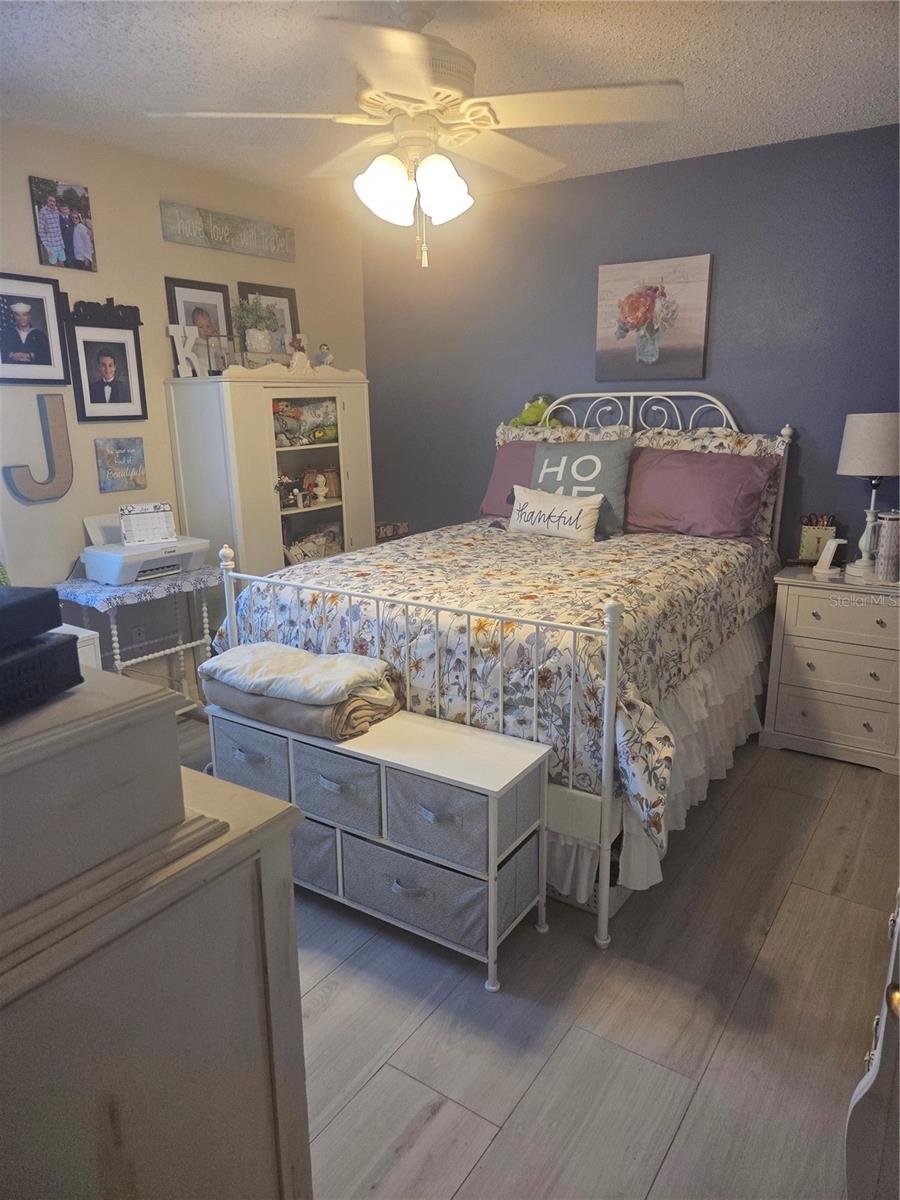 Listing photo id 11 for 12133 Spartan Way 204