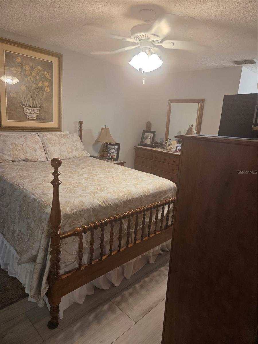 Listing photo id 14 for 12133 Spartan Way 204
