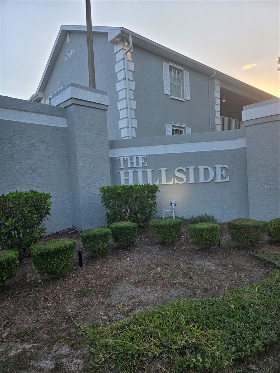 Listing photo id 1 for 12133 Spartan Way 204