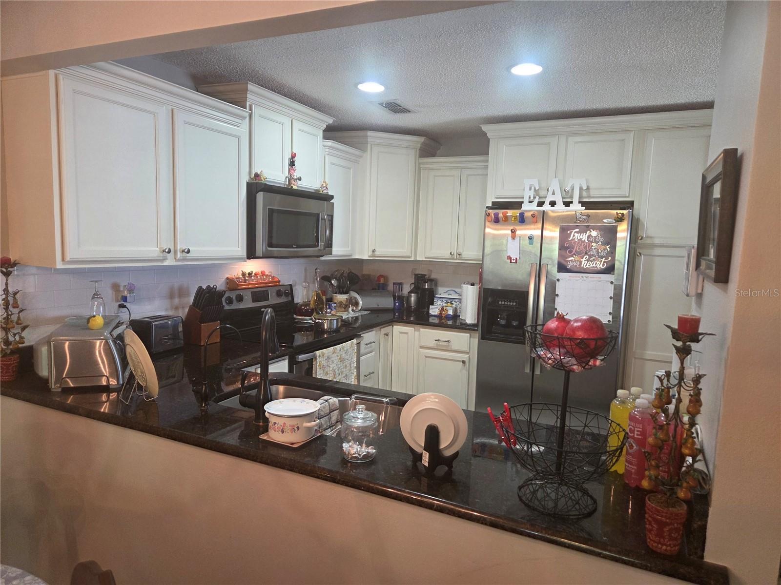 Listing photo id 2 for 12133 Spartan Way 204