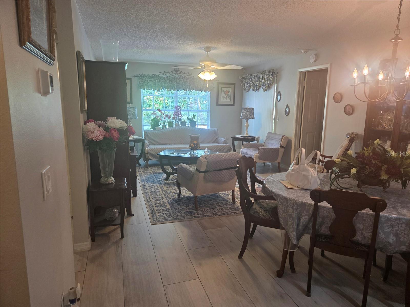 Listing photo id 7 for 12133 Spartan Way 204