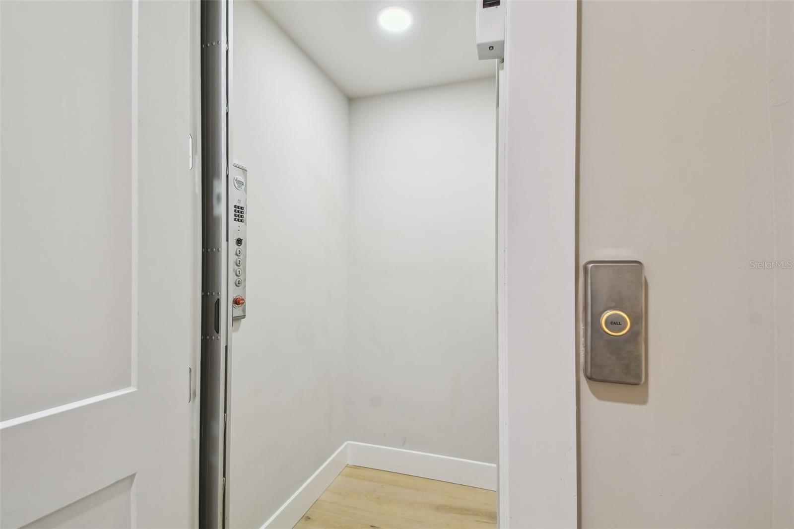 Image 10 of 100 For 105 9th Street E