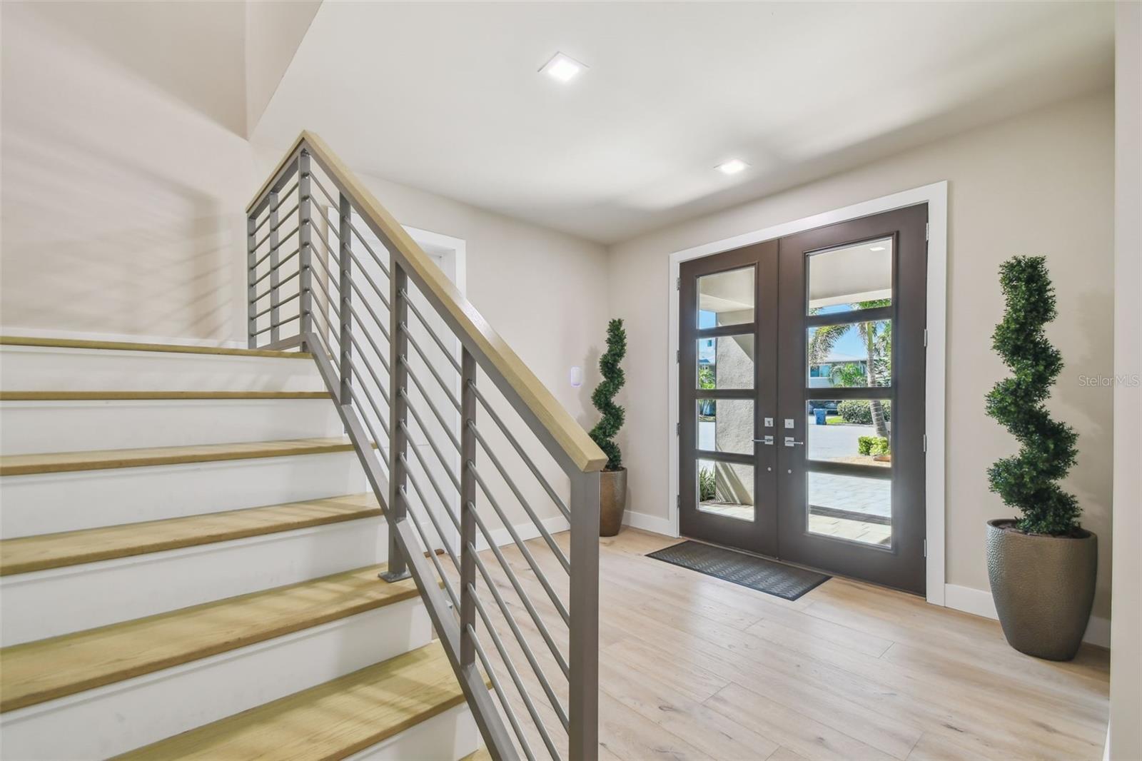 Image 9 of 100 For 105 9th Street E