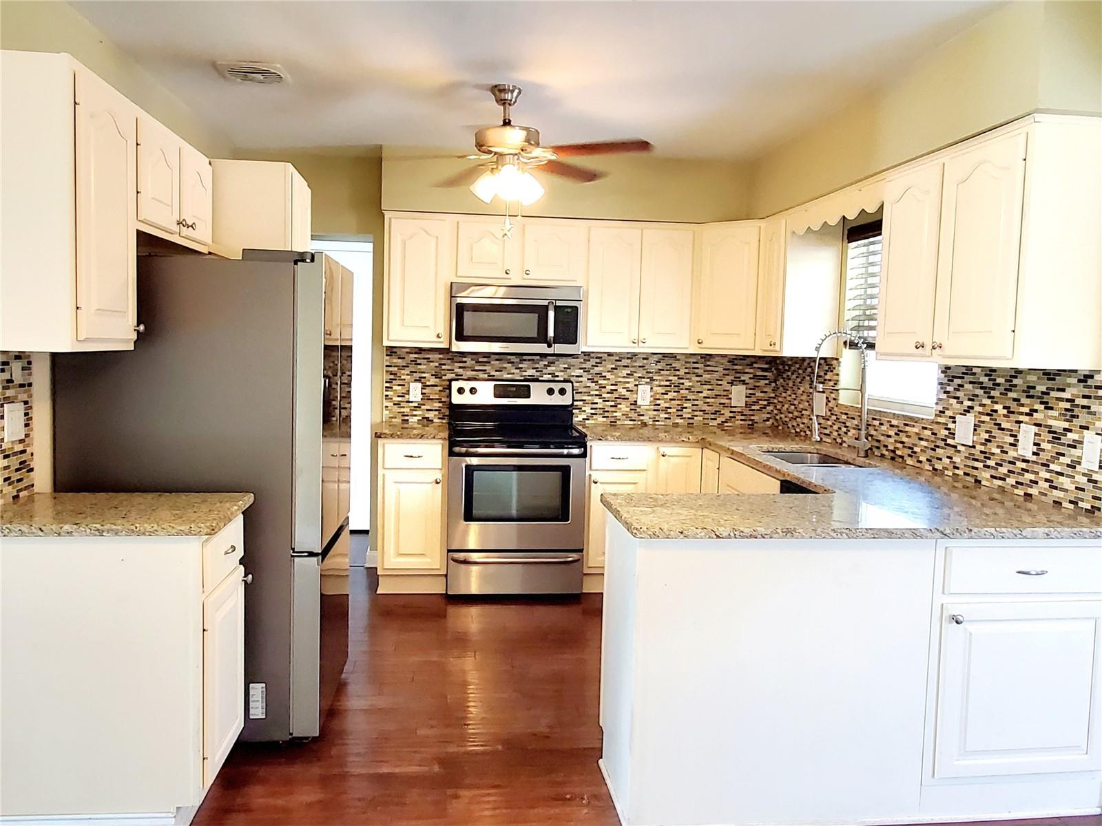 Image 10 of 32 For 2645 Woodring Drive