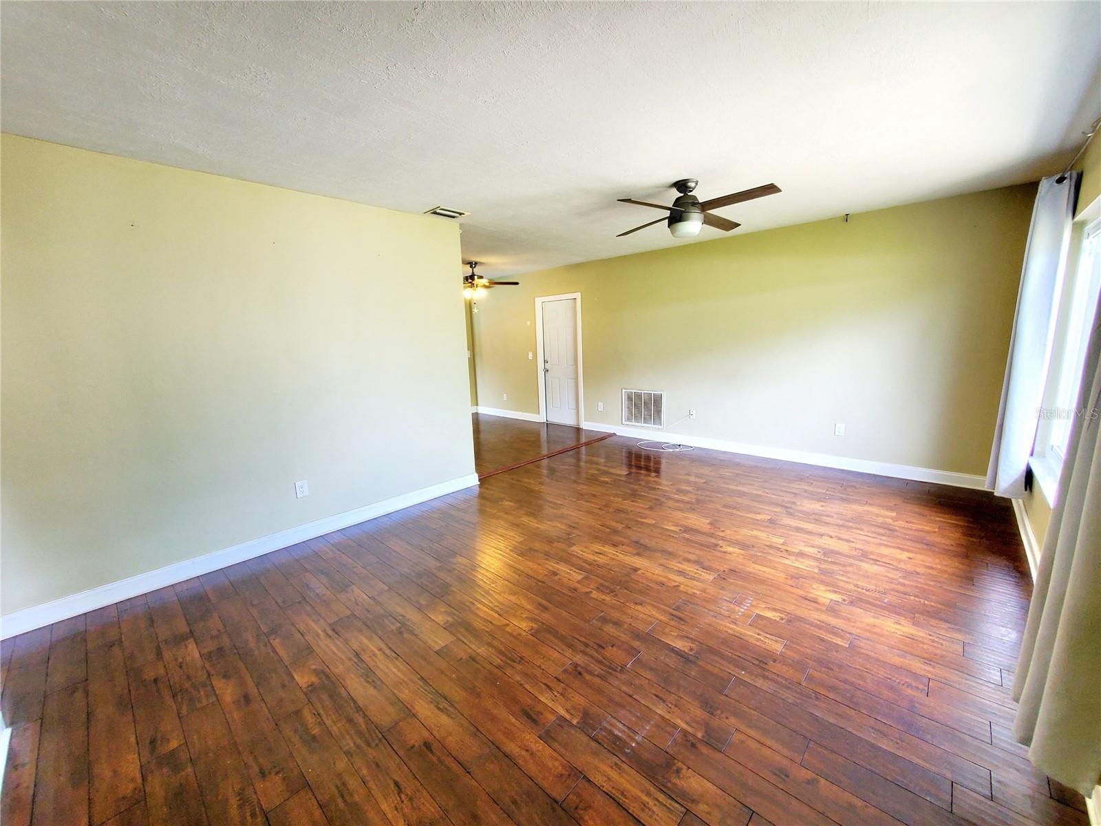 Image 5 of 32 For 2645 Woodring Drive