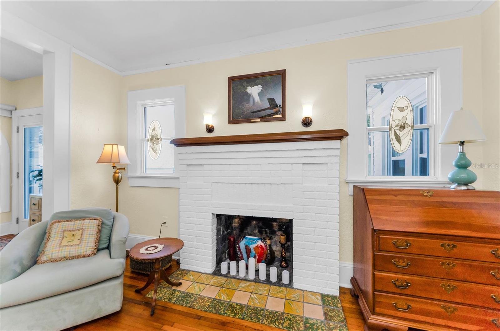 Listing photo id 23 for 1951 Edgewater Drive