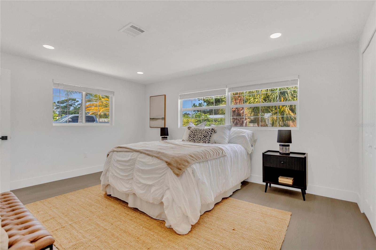 Image 12 of 32 For 2837 Woodcrest Drive