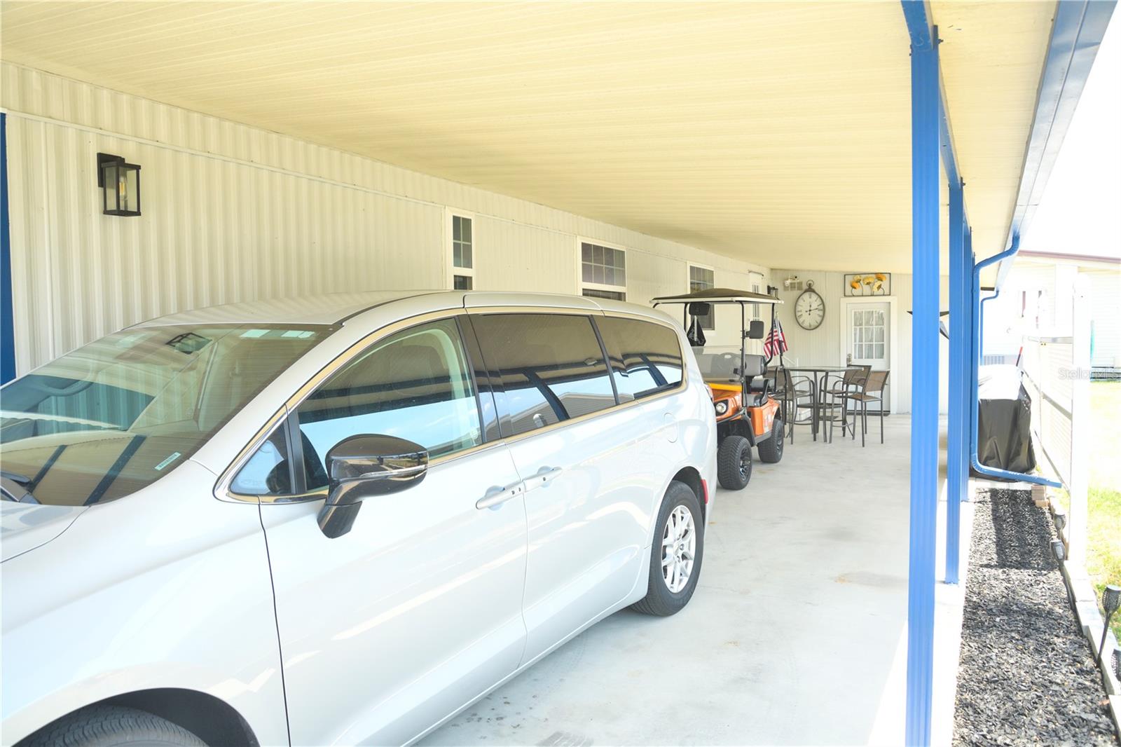 Listing photo id 18 for 5248 Antigua Drive