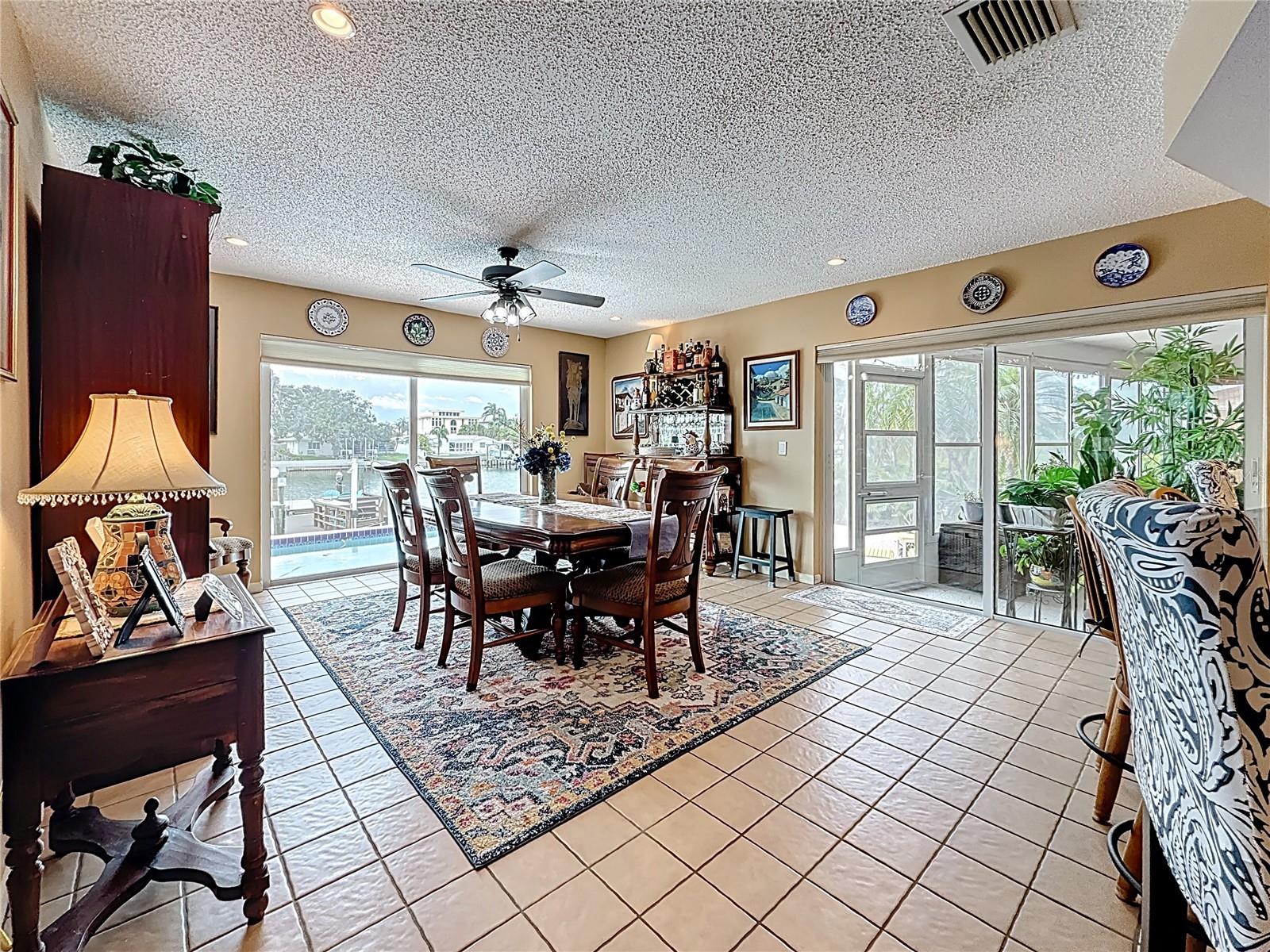 Image 18 of 51 For 760 Capri Boulevard