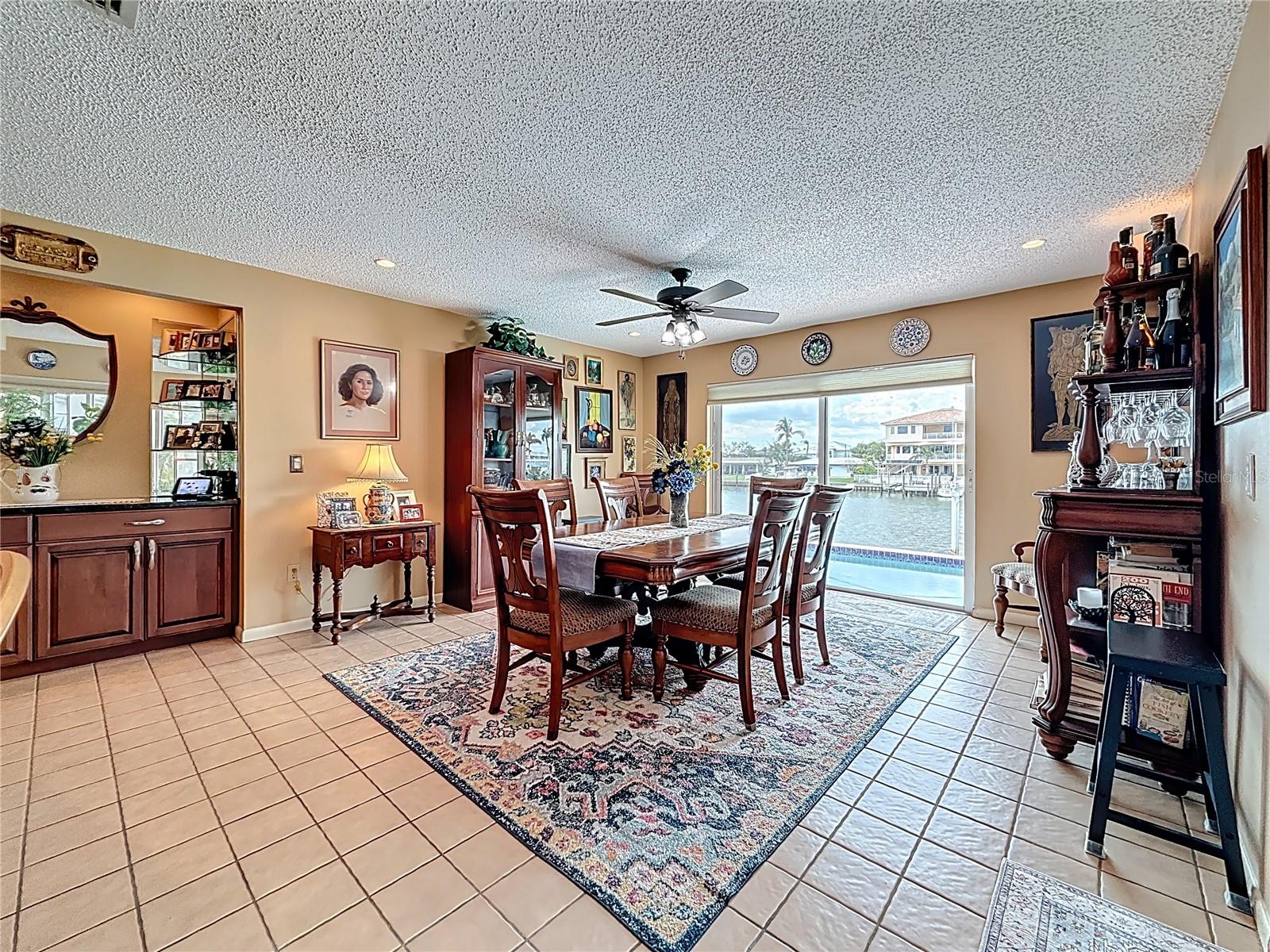 Image 19 of 51 For 760 Capri Boulevard