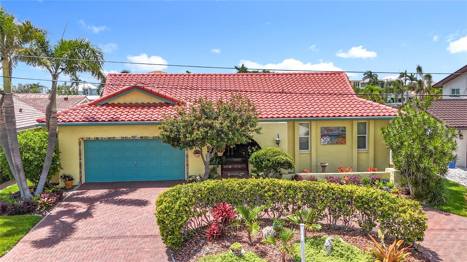 Image 2 of 51 For 760 Capri Boulevard