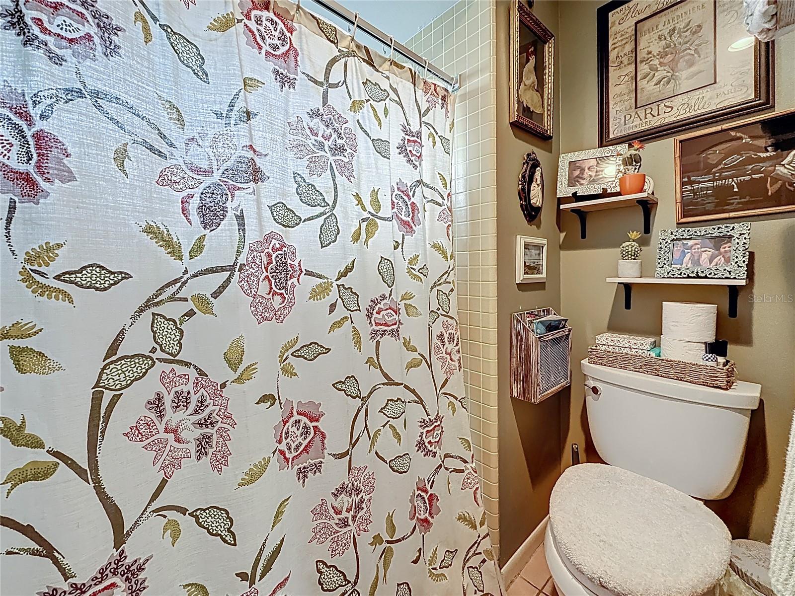 Image 23 of 51 For 760 Capri Boulevard