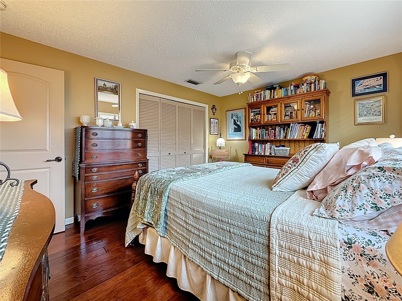 Image 30 of 51 For 760 Capri Boulevard
