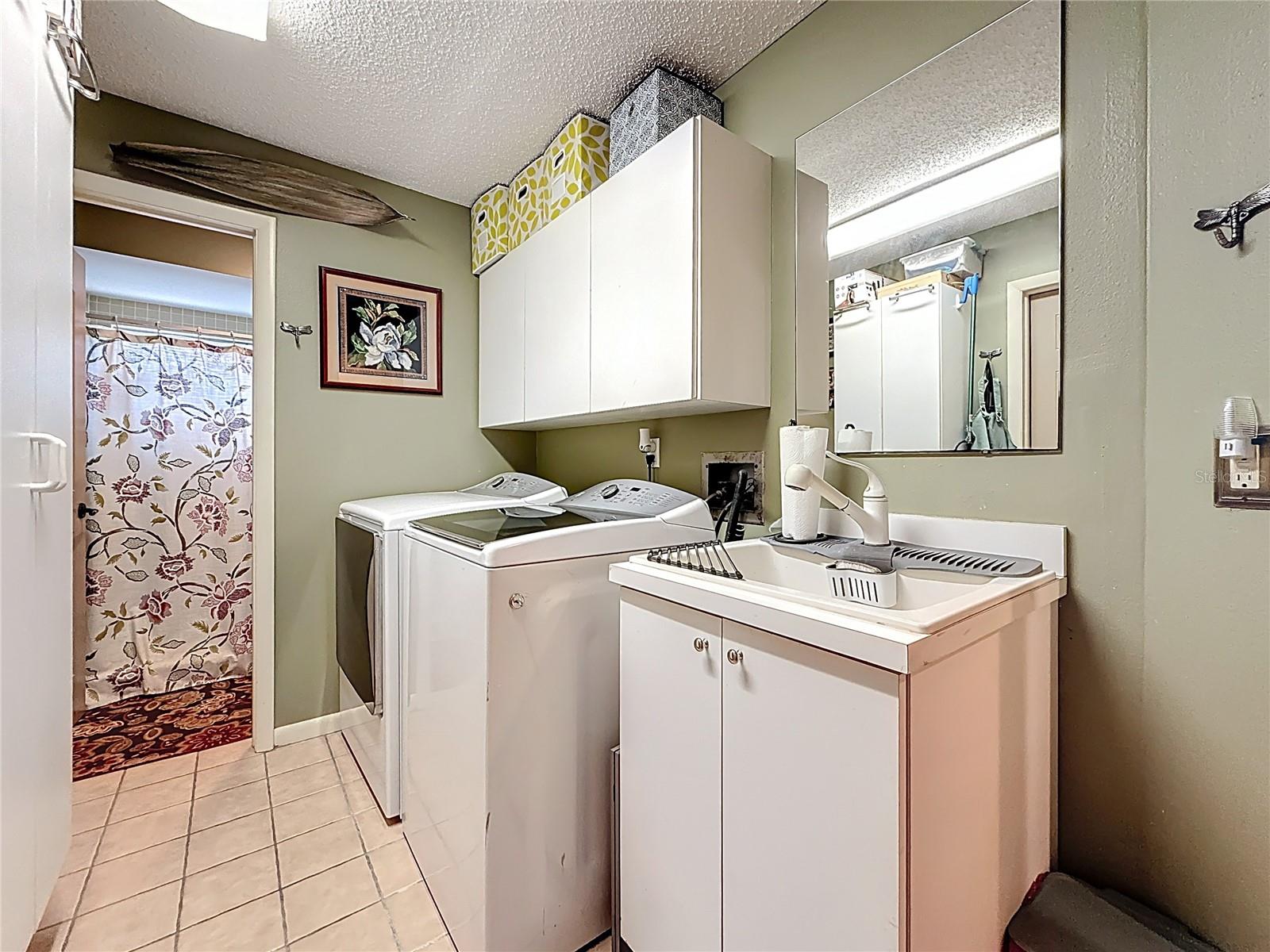 Image 37 of 51 For 760 Capri Boulevard