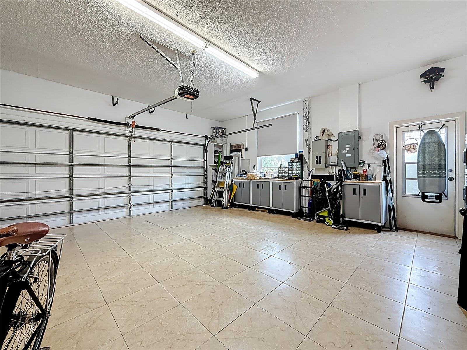 Image 38 of 51 For 760 Capri Boulevard