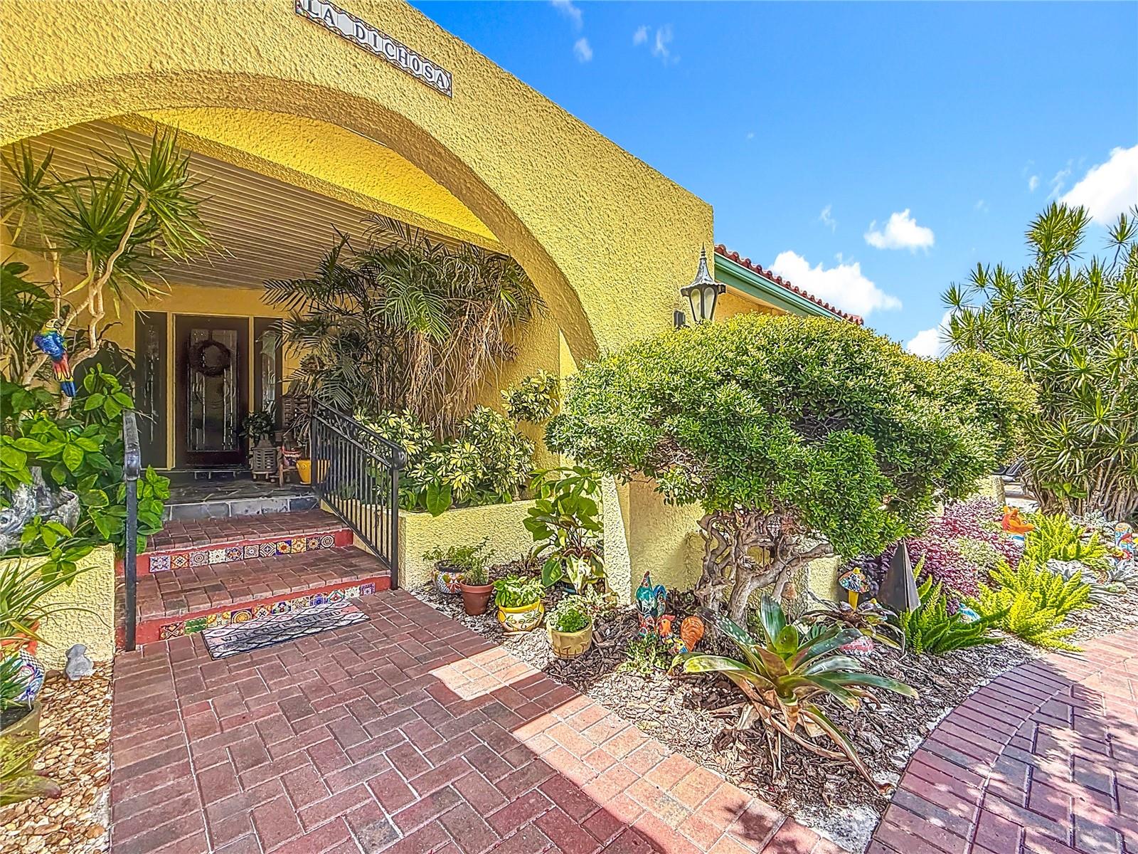 Image 6 of 51 For 760 Capri Boulevard