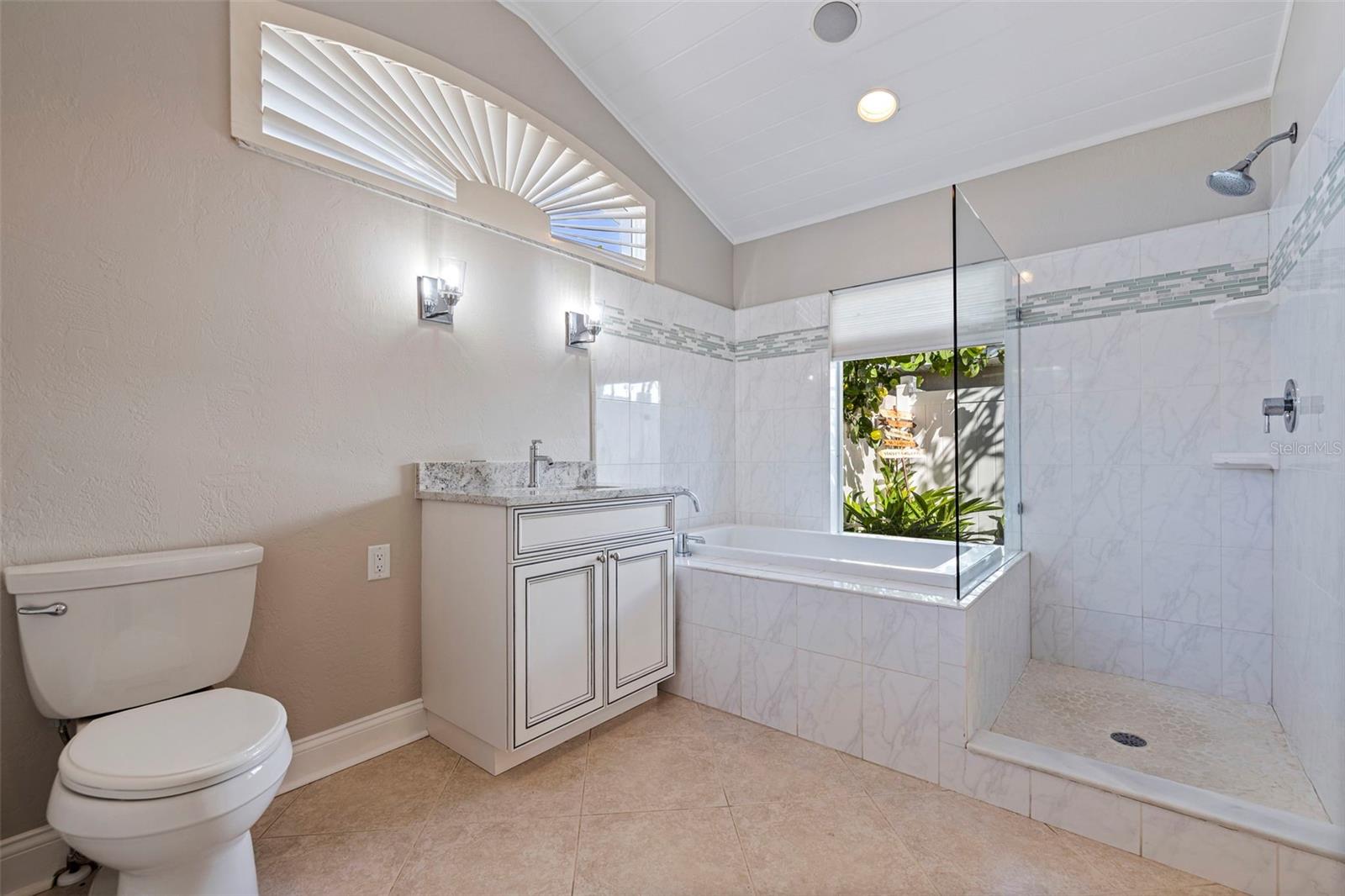 Image 18 of 46 For 11225 4th Street E