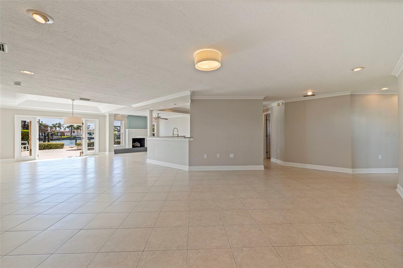 Image 5 of 46 For 11225 4th Street E
