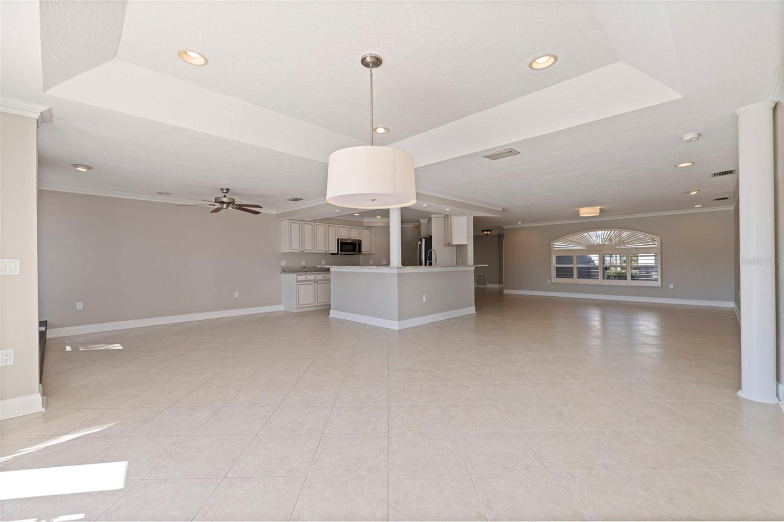 Image 9 of 46 For 11225 4th Street E