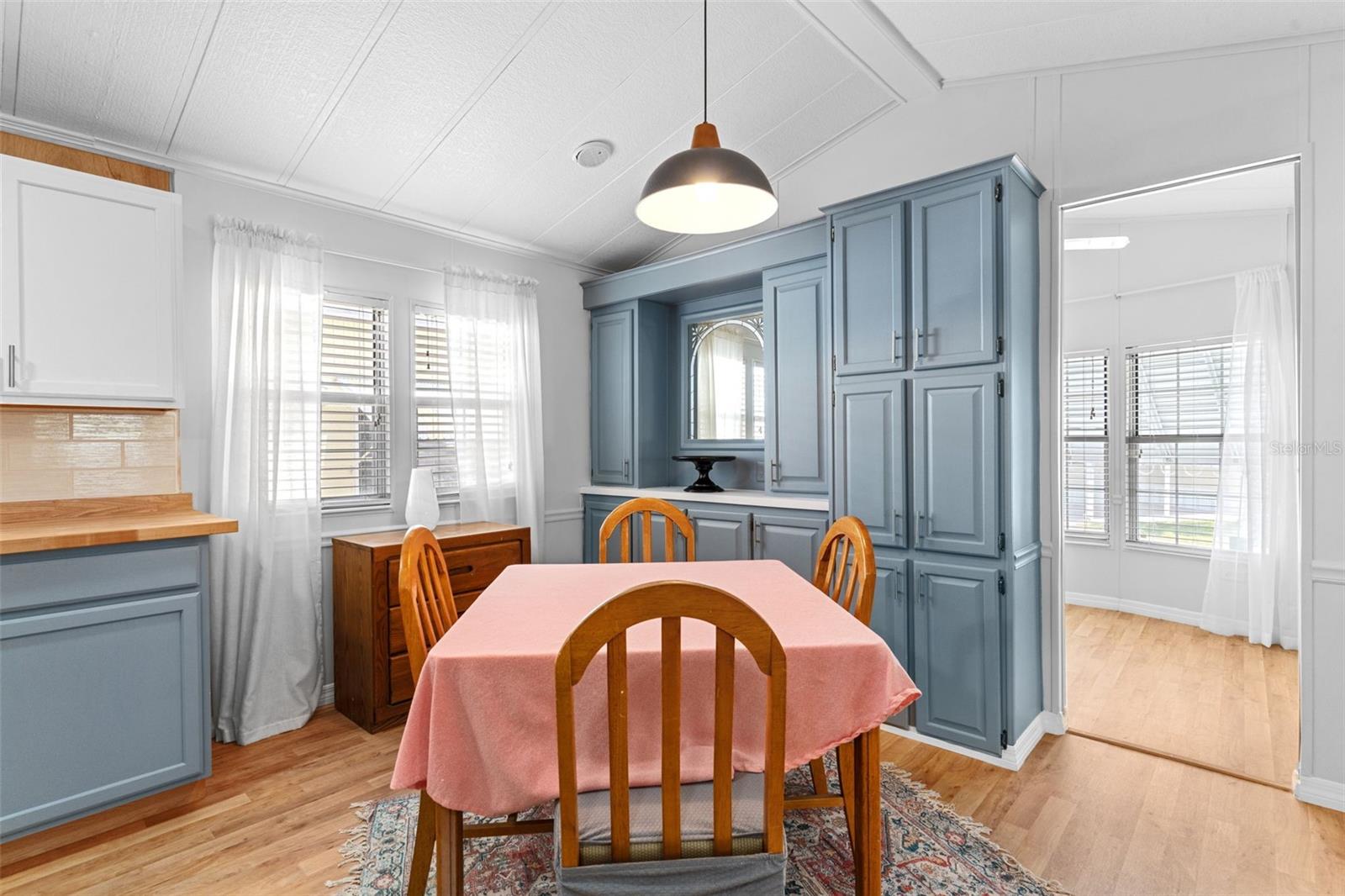 Image 17 of 32 For 3333 26th Avenue E 1090