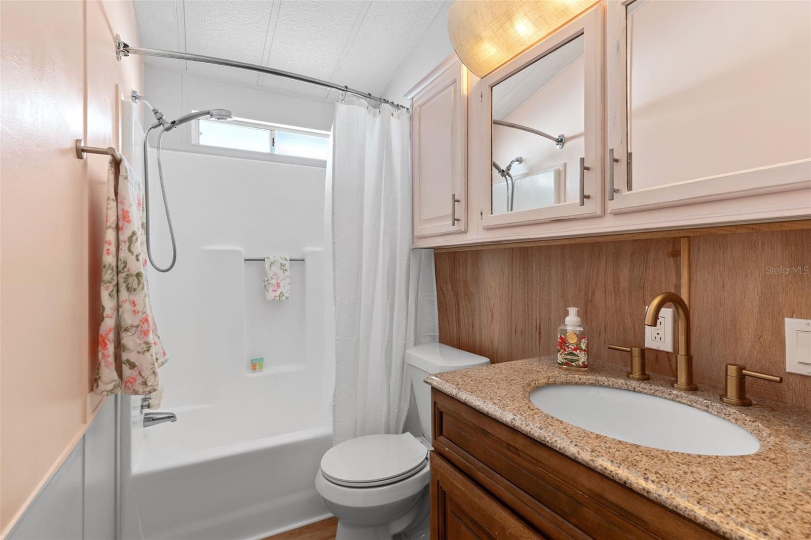 Image 23 of 32 For 3333 26th Avenue E 1090