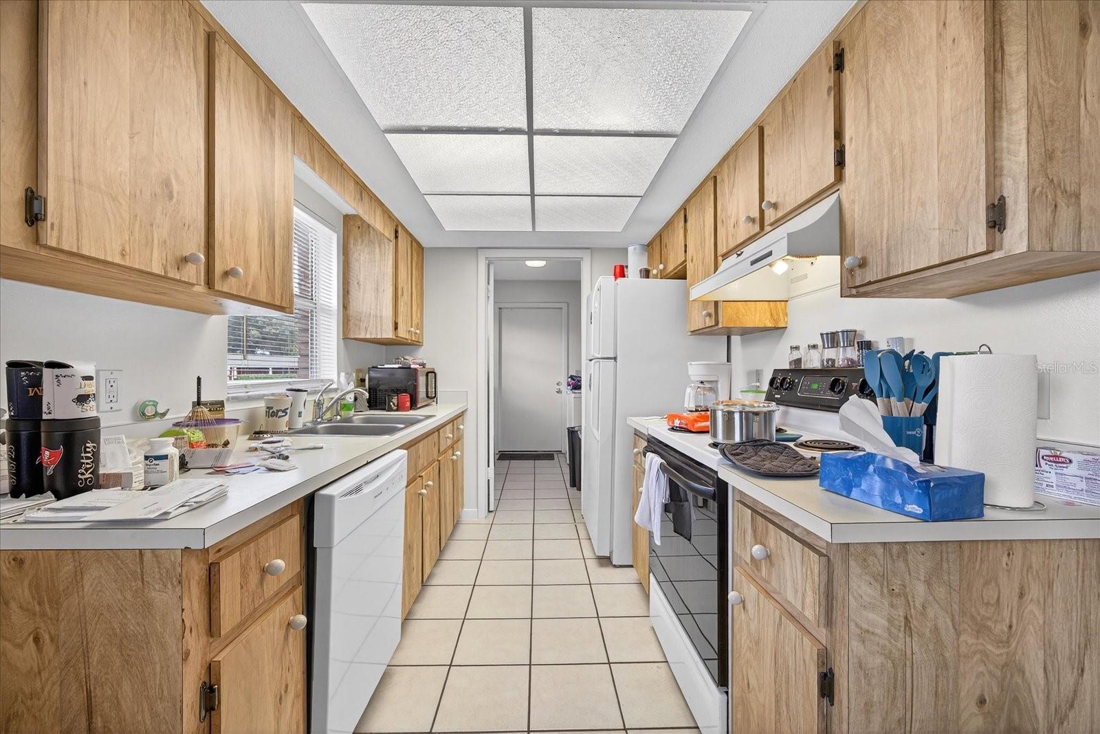 Listing photo id 11 for 405 Big Cedar Way