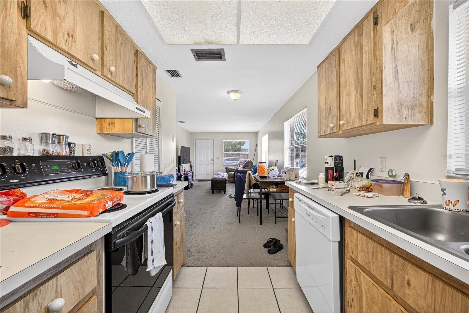 Listing photo id 13 for 405 Big Cedar Way