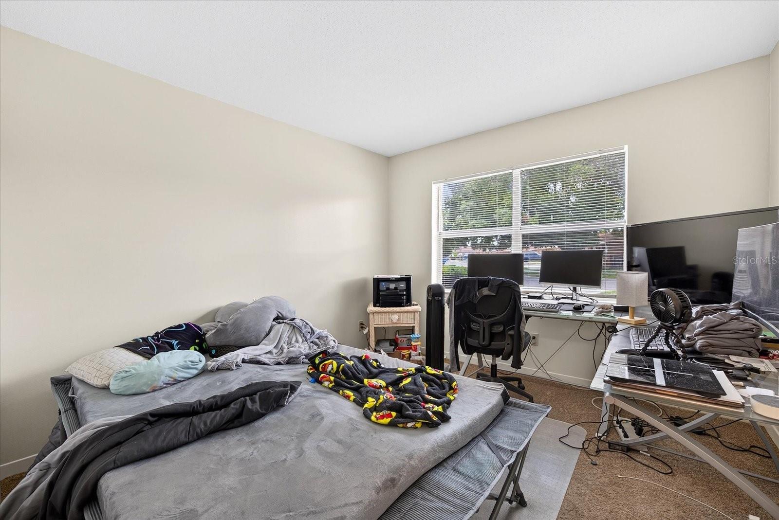 Listing photo id 14 for 405 Big Cedar Way