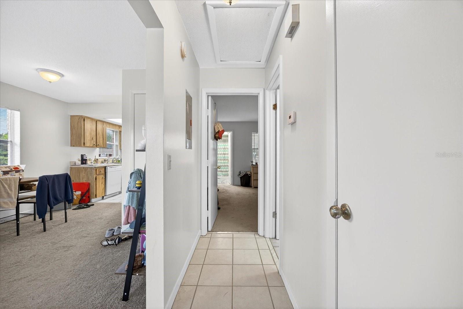 Listing photo id 18 for 405 Big Cedar Way