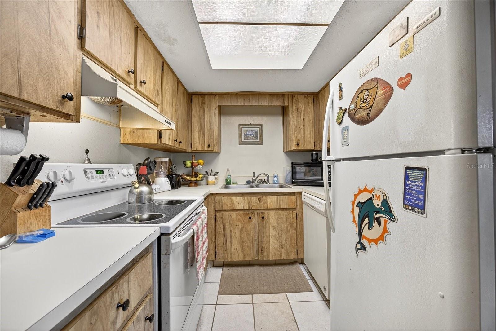 Listing photo id 26 for 405 Big Cedar Way