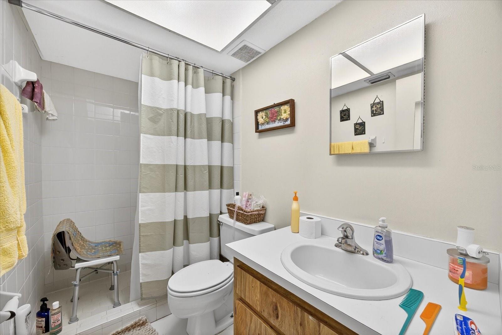 Listing photo id 36 for 405 Big Cedar Way