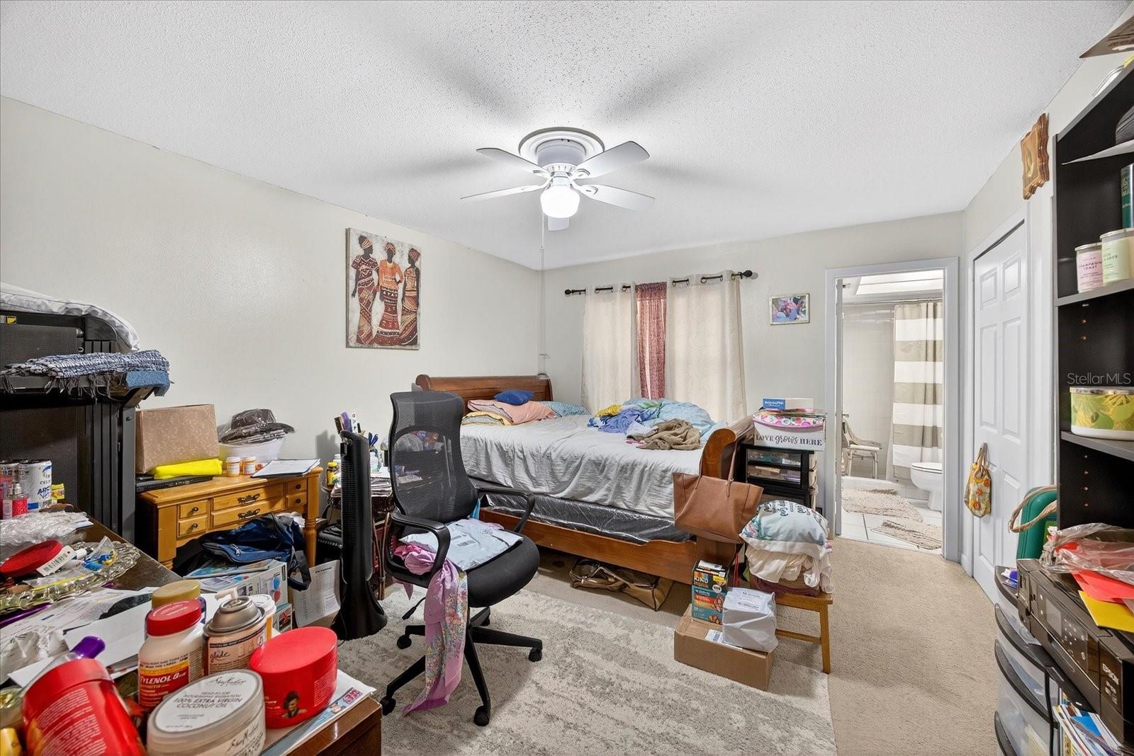 Listing photo id 40 for 405 Big Cedar Way