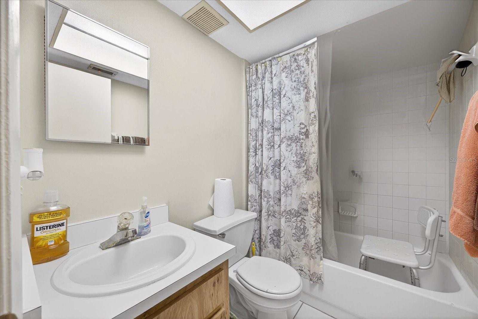 Listing photo id 41 for 405 Big Cedar Way