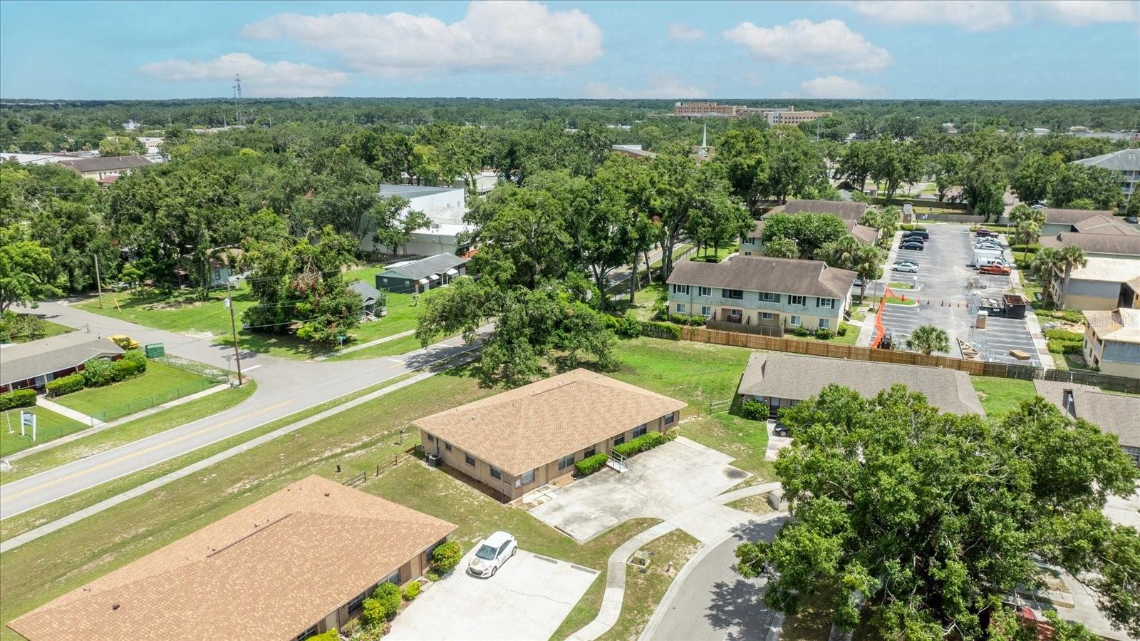 Listing photo id 47 for 405 Big Cedar Way