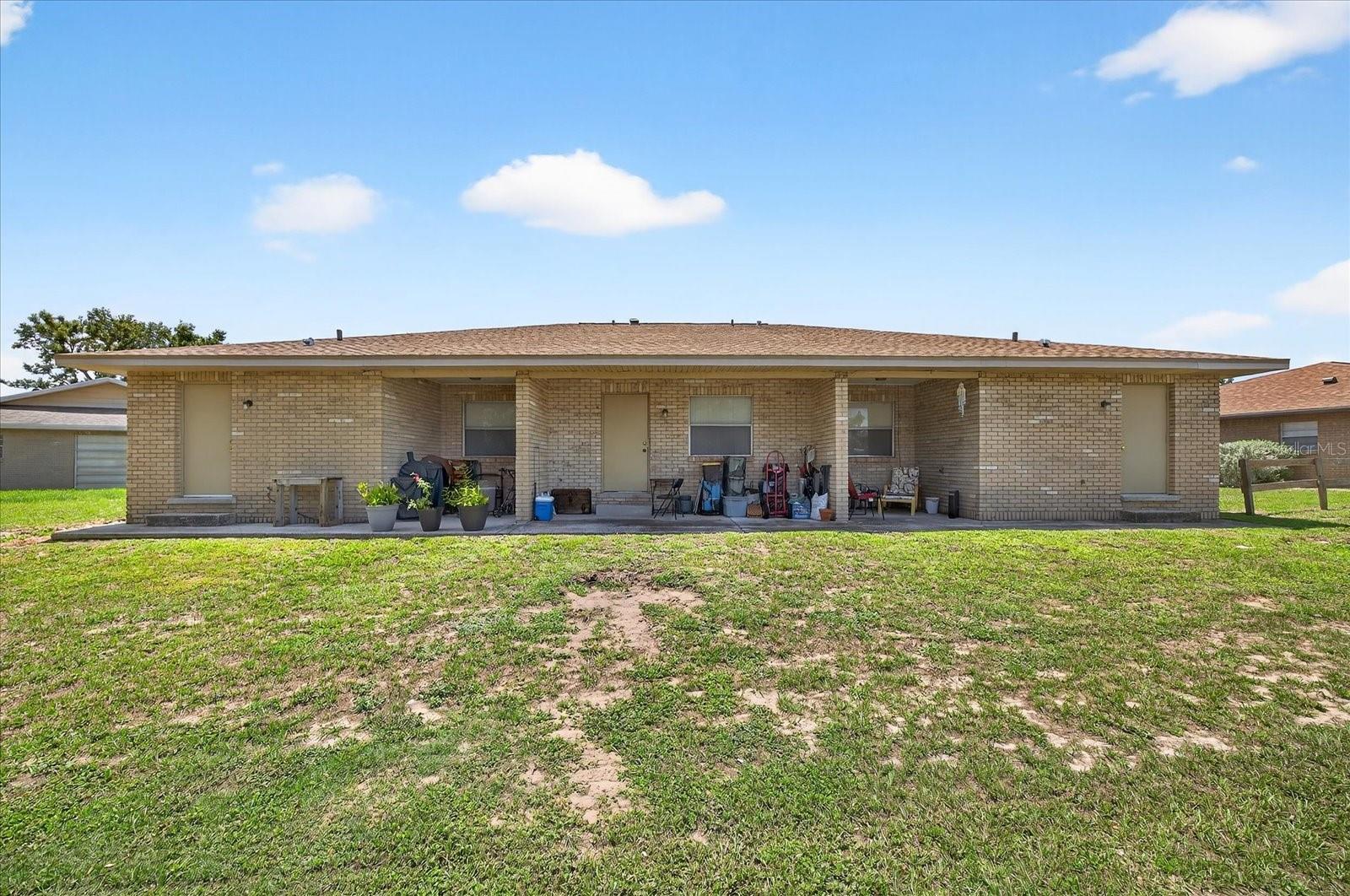 Listing photo id 3 for 405 Big Cedar Way