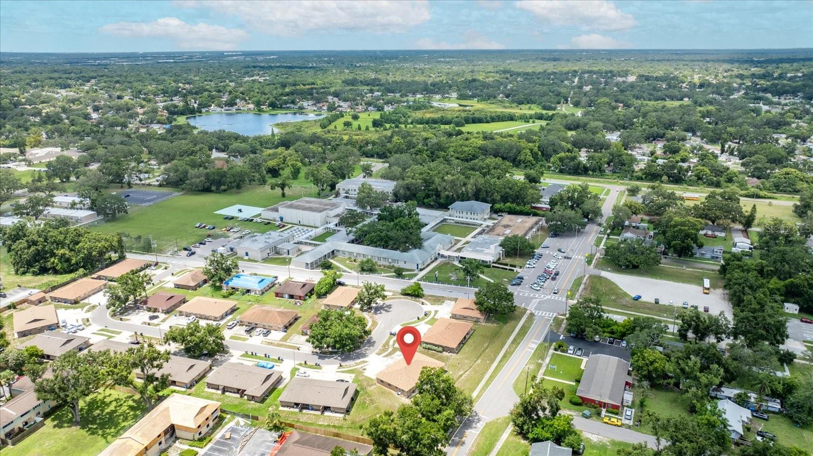 Listing photo id 51 for 405 Big Cedar Way