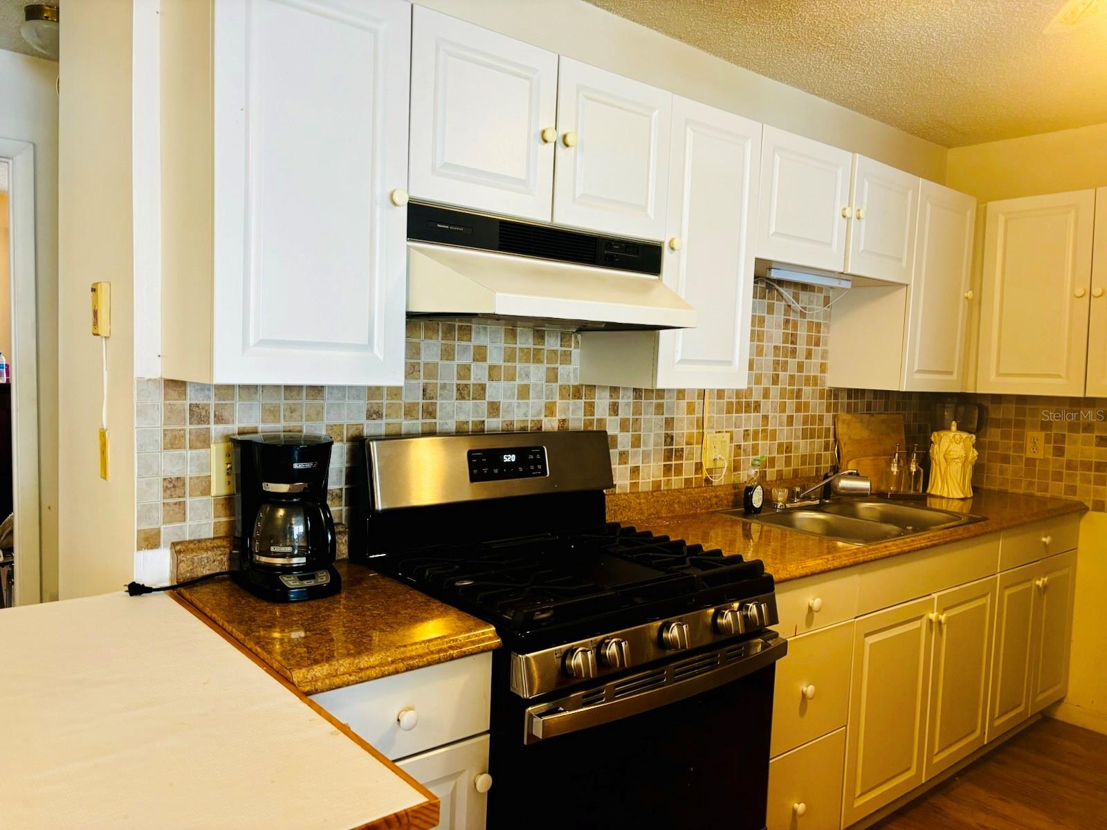 Image 10 of 67 For 5623 80th Street N 406