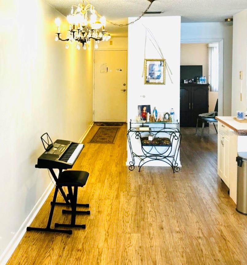 Image 5 of 67 For 5623 80th Street N 406