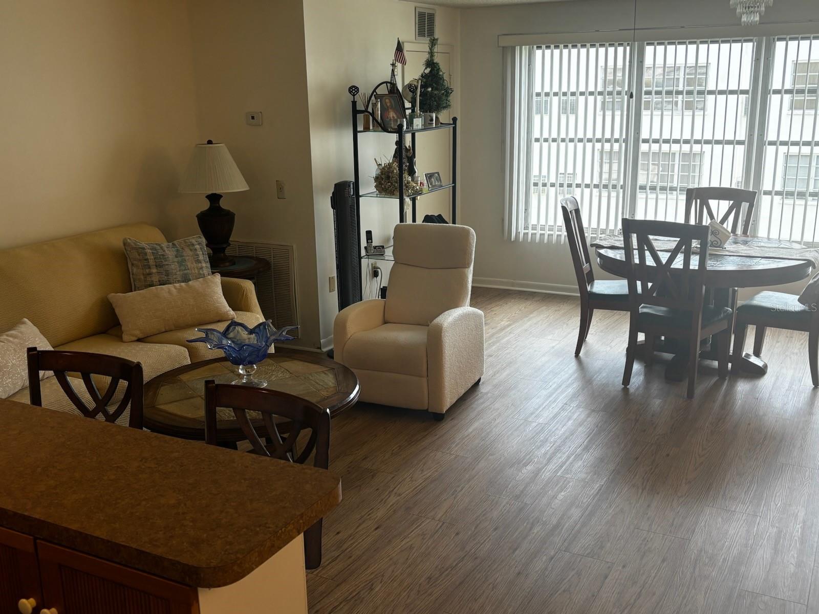Image 6 of 67 For 5623 80th Street N 406