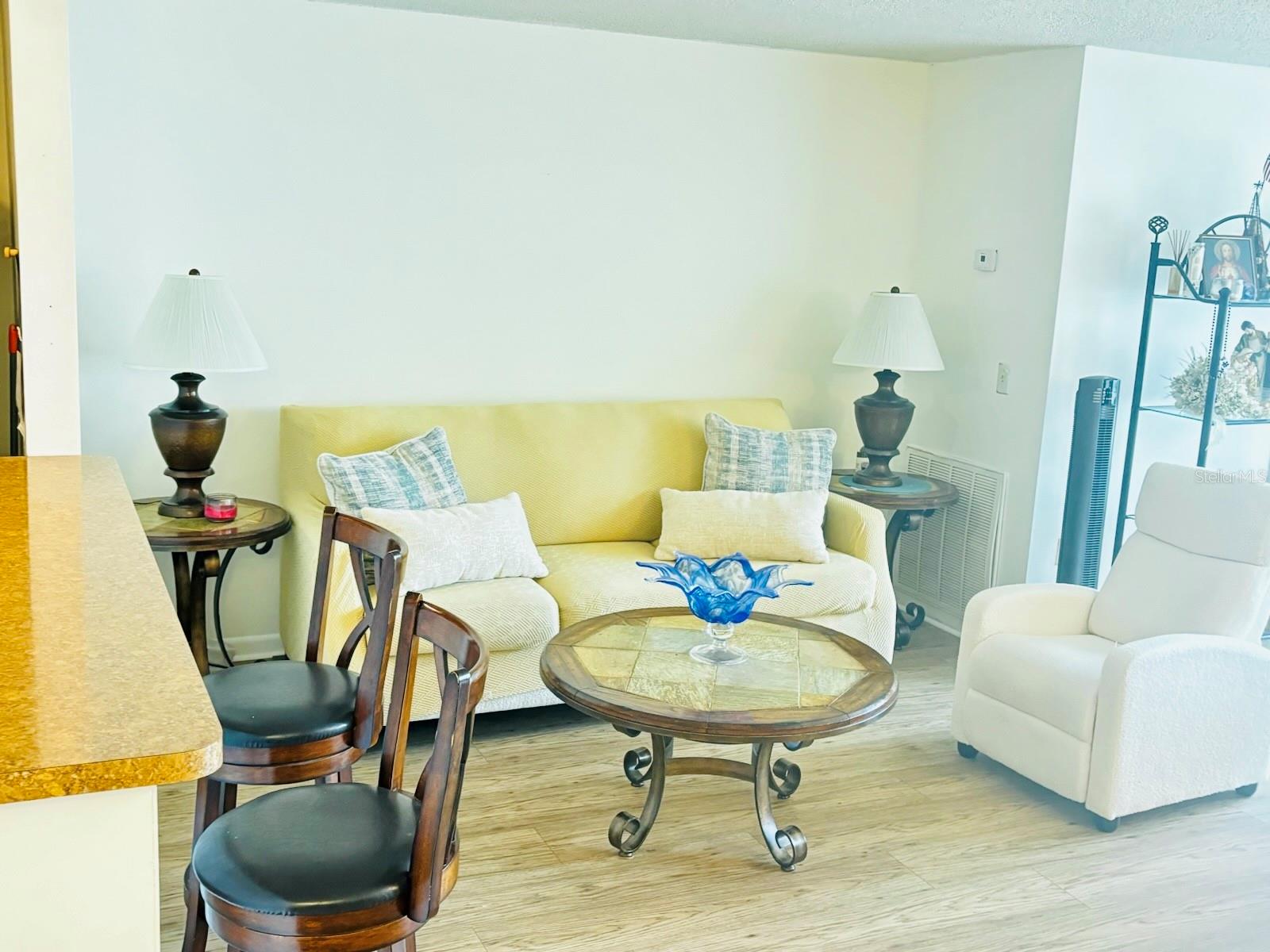 Image 7 of 67 For 5623 80th Street N 406