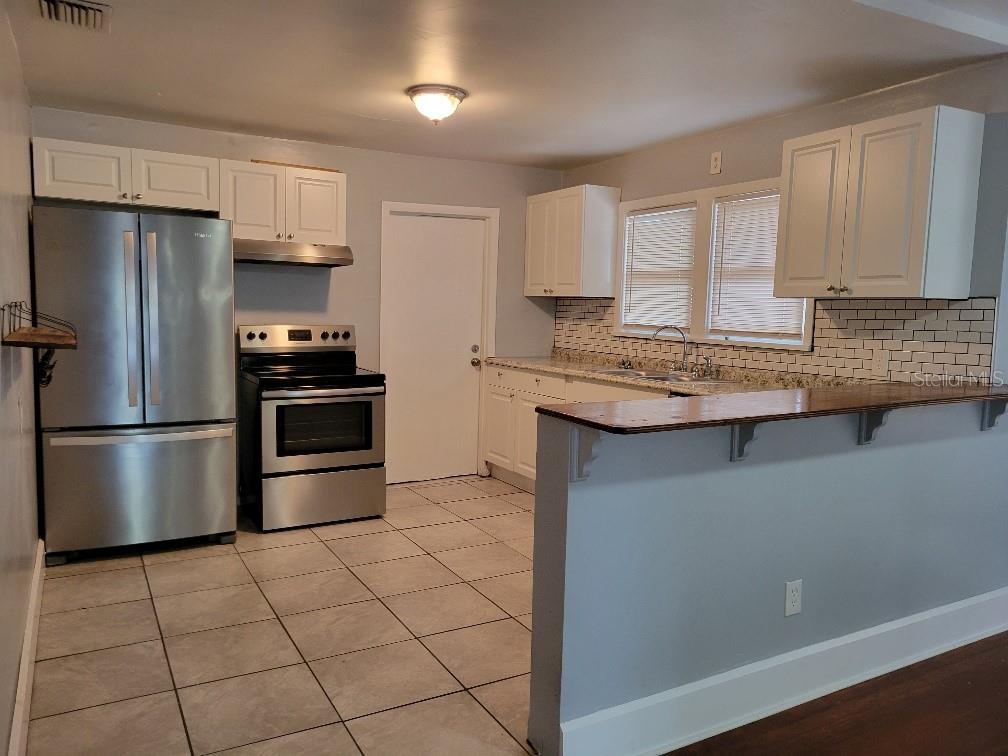 Image 14 of 34 For 2736 4th Avenue N