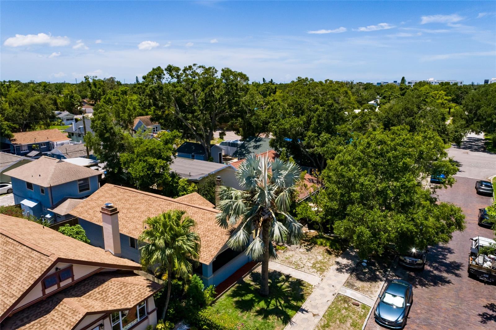 Image 16 of 34 For 2736 4th Avenue N