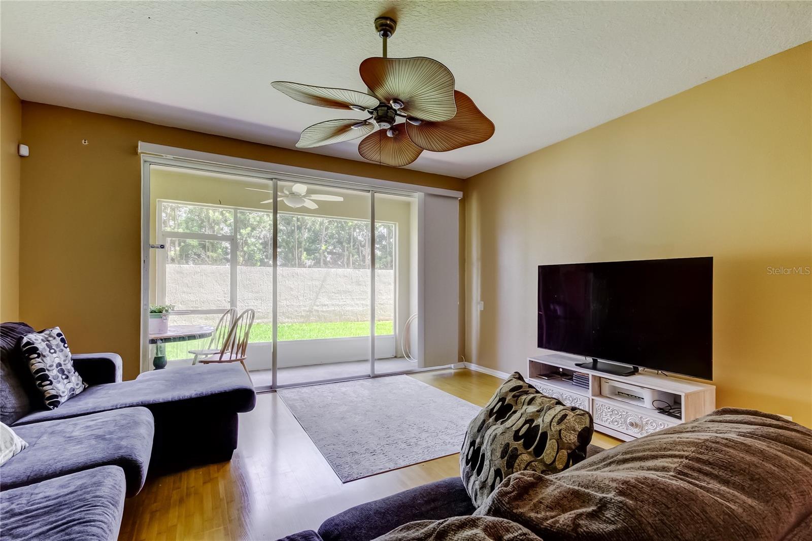 Image 14 of 40 For 6407 Spring Oak Court