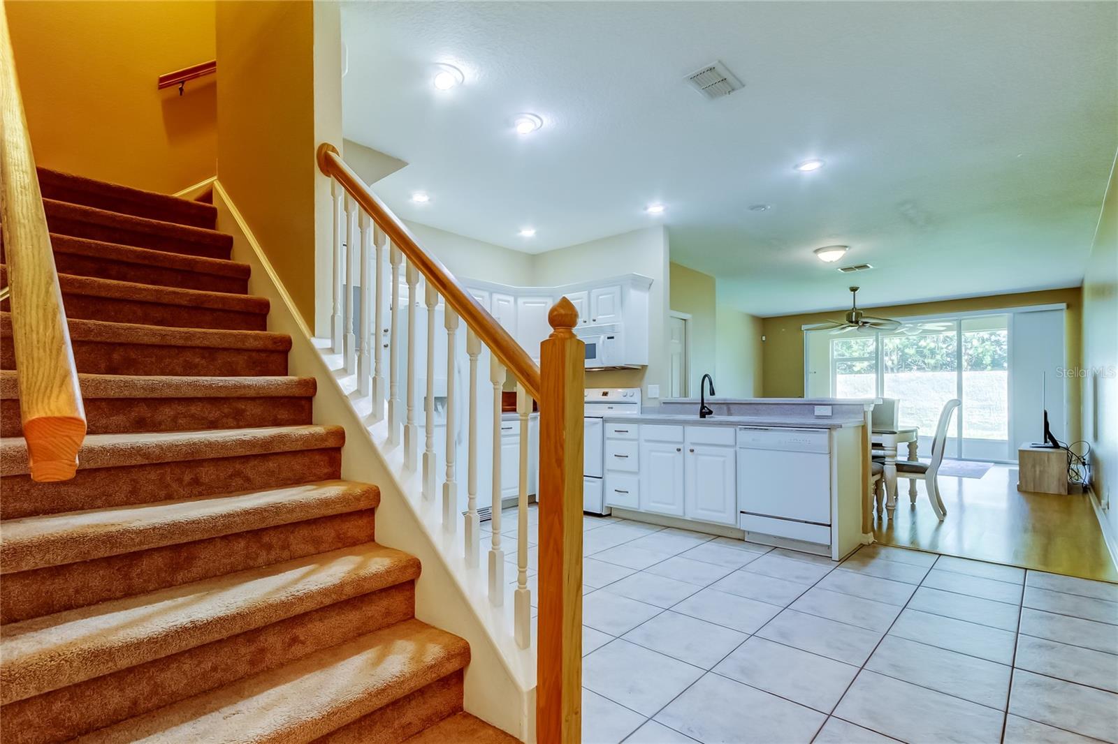 Image 3 of 40 For 6407 Spring Oak Court