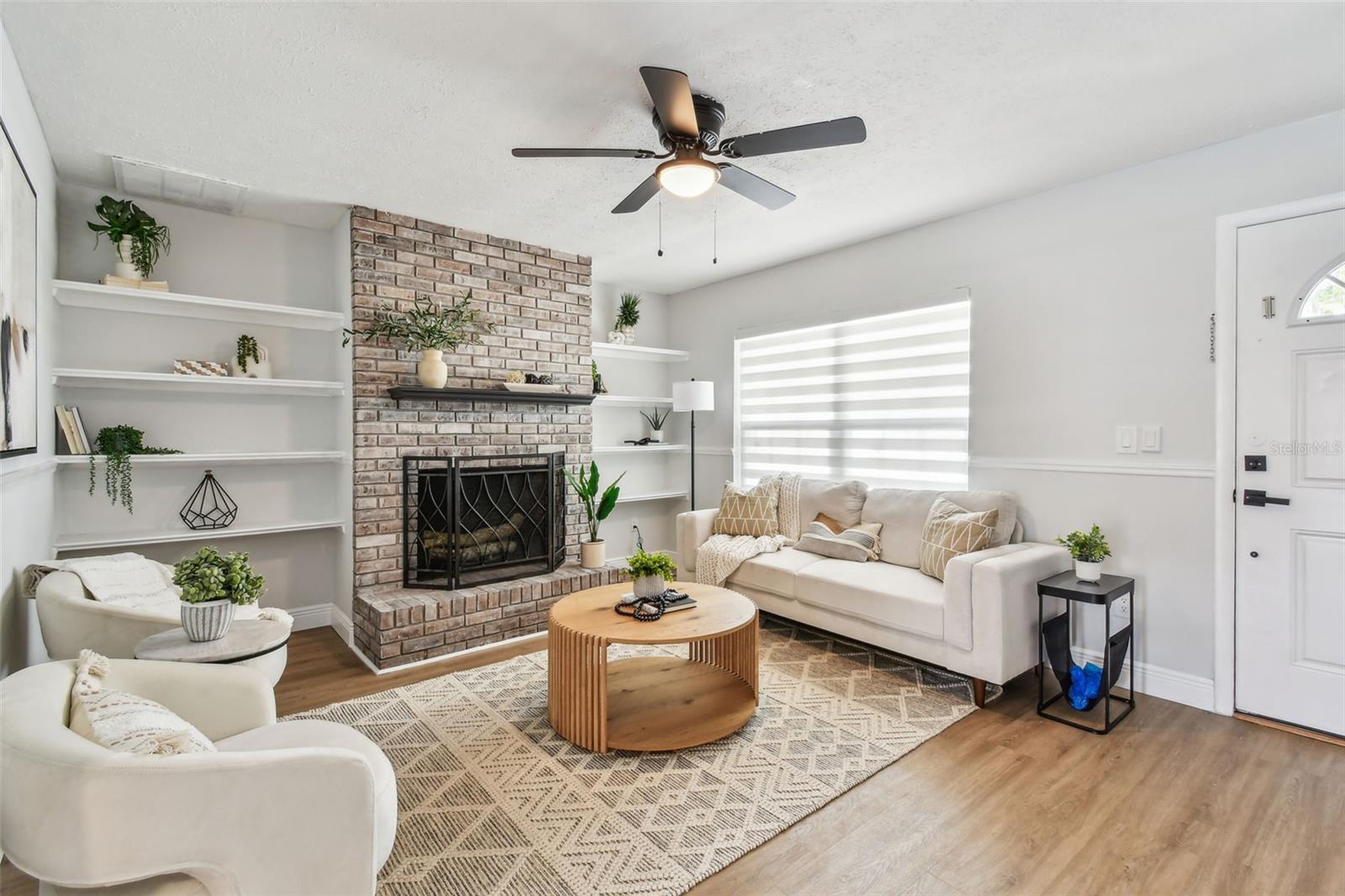 Listing photo id 8 for 1320 Oak Valley Drive