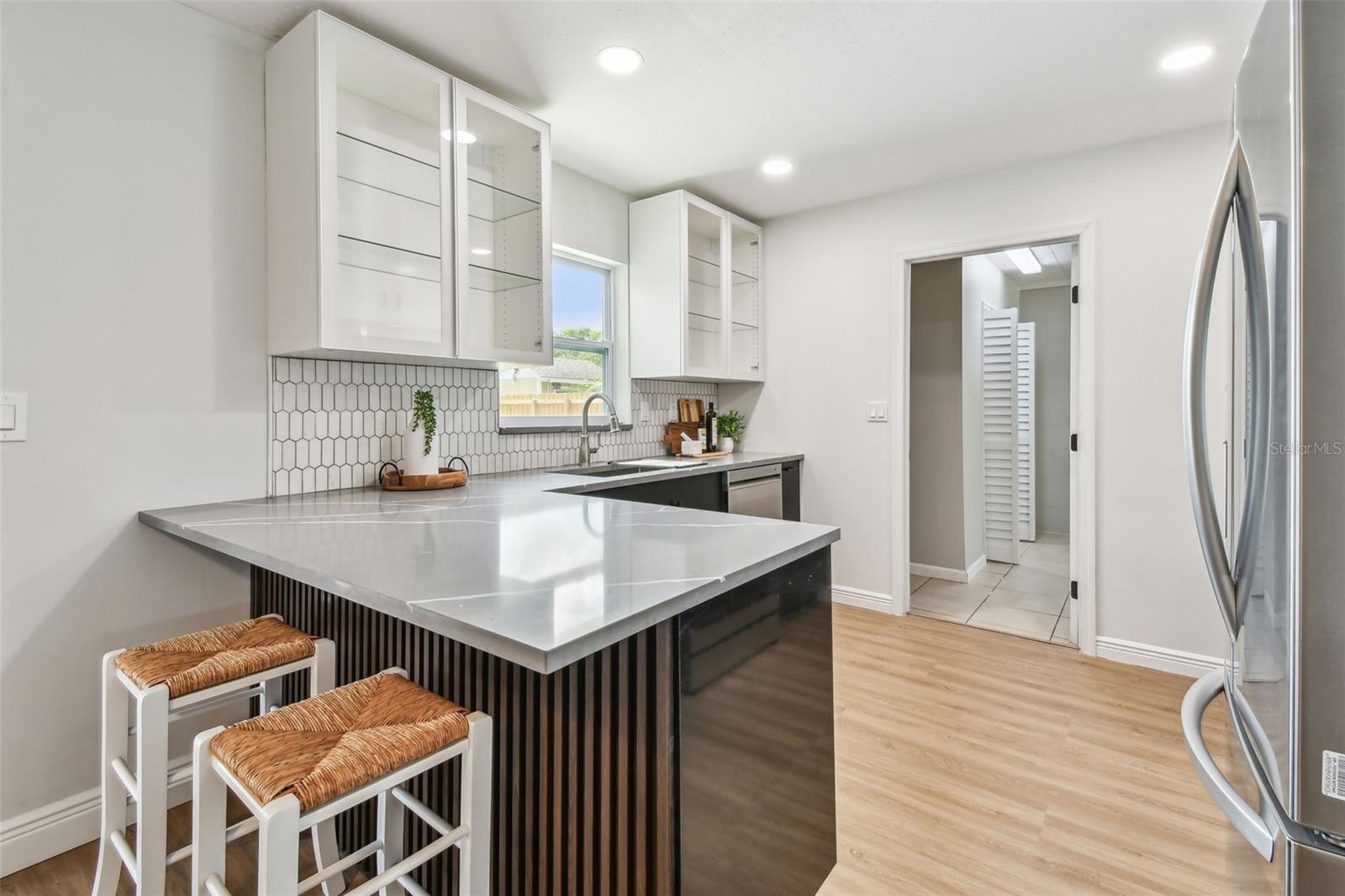Listing photo id 15 for 1320 Oak Valley Drive