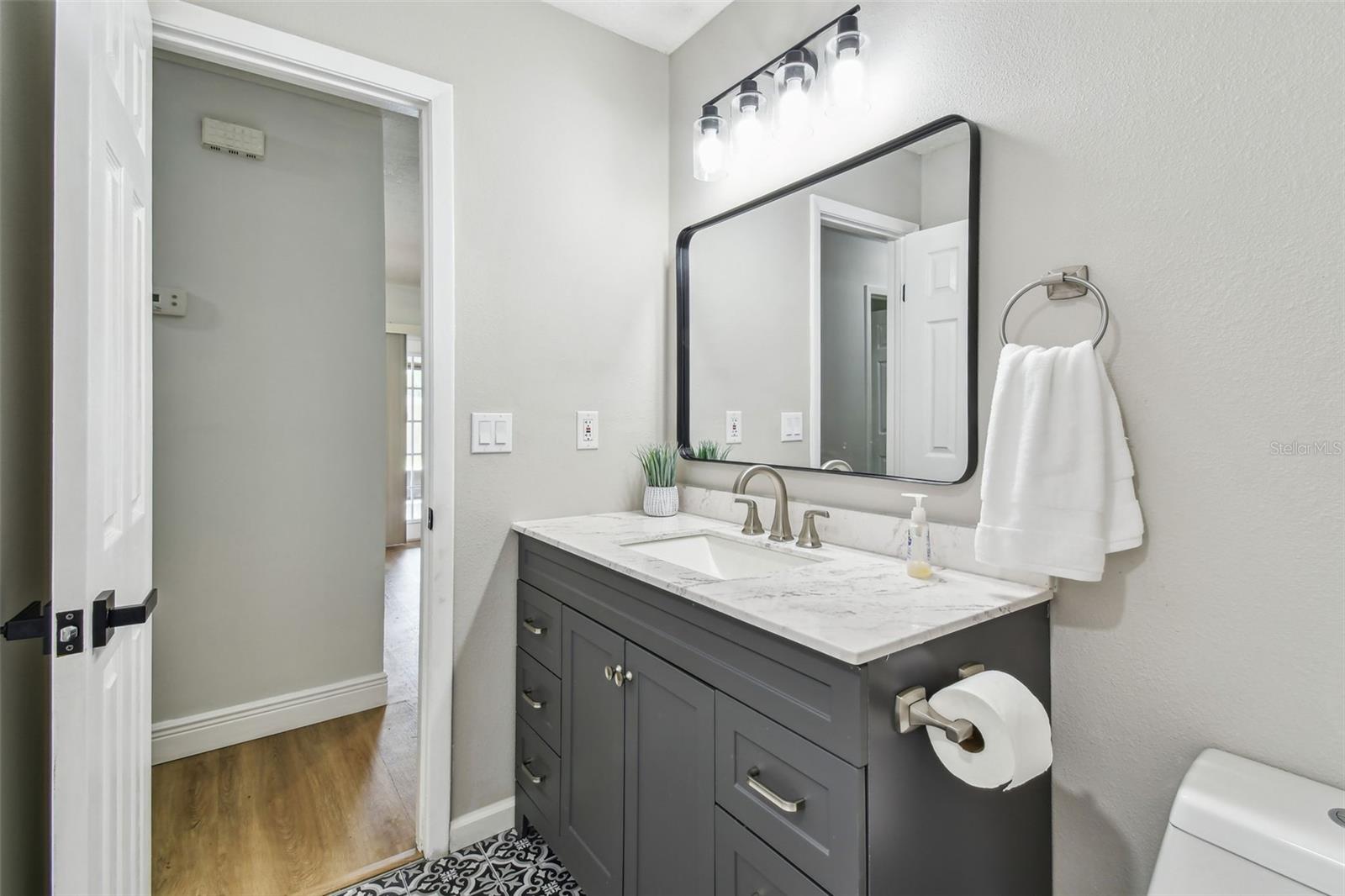 Listing photo id 31 for 1320 Oak Valley Drive