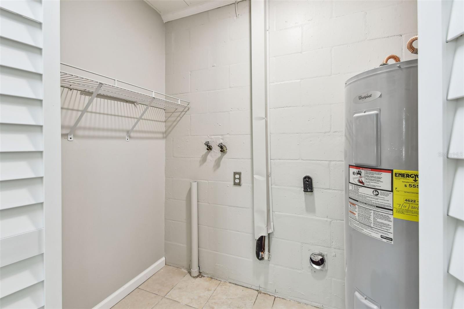 Listing photo id 39 for 1320 Oak Valley Drive