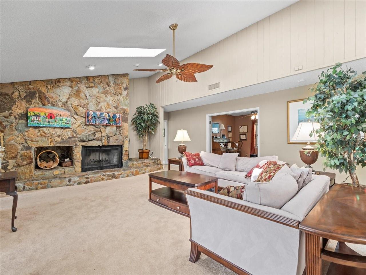 Image 11 of 47 For 4209 Winding Willow Drive