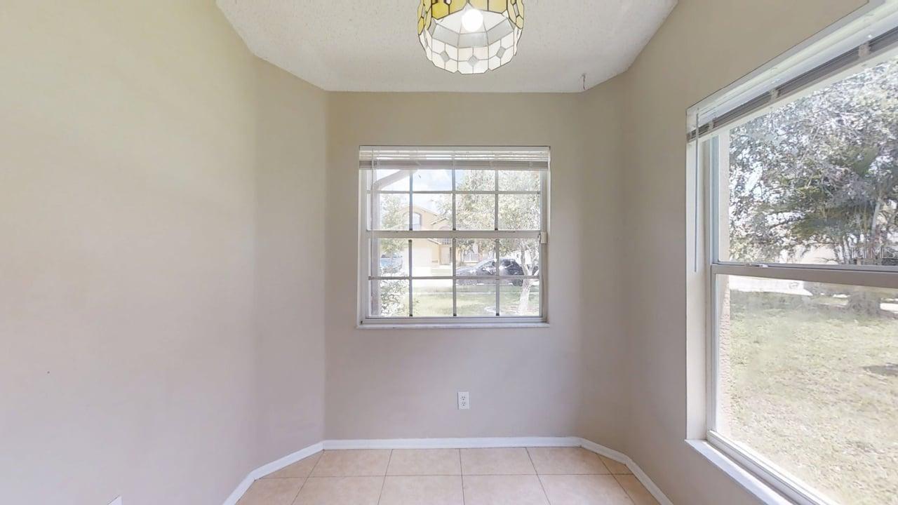 Image 5 of 24 For 1217 Cressford Place
